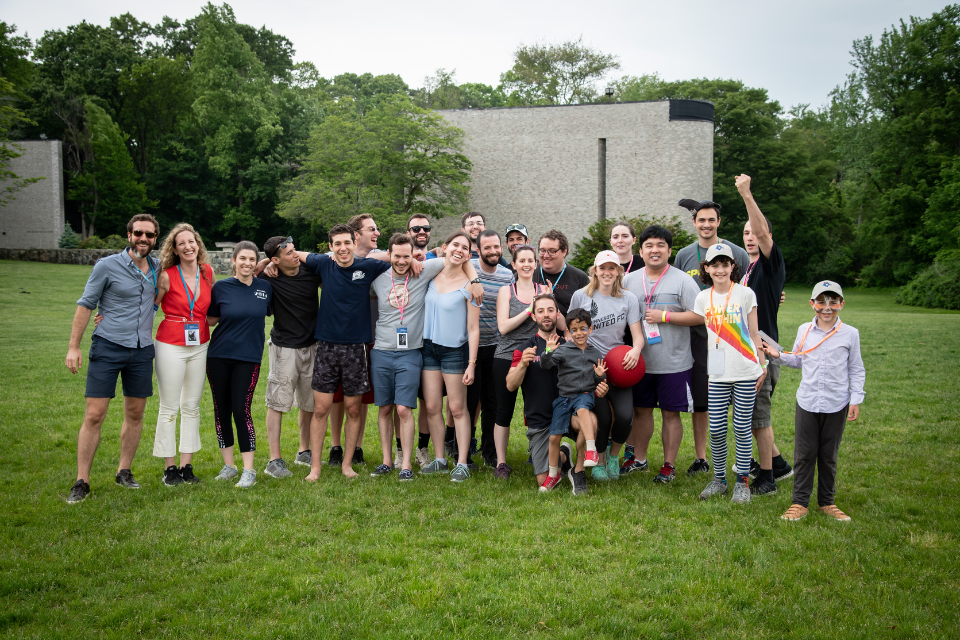 group of brandeis alumni on chapels field