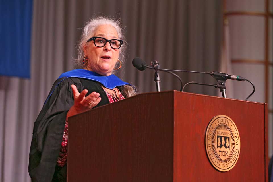 Marta Kauffman speaking at Brandeis Recommencement ceremony