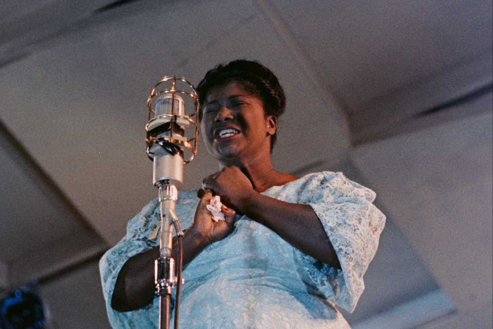 Female jazz singer Mahalia Jackson from the film "Jazz On a Summer's Day" 