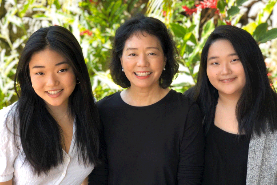 Brandeis Parent Sharon Himeno and her daughters 